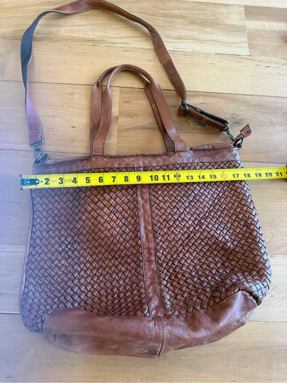 Trades Of Hope LEather Brown shoulder bag Purse Crossbody Woven Interlocking